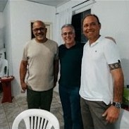 Irmãos reunidos